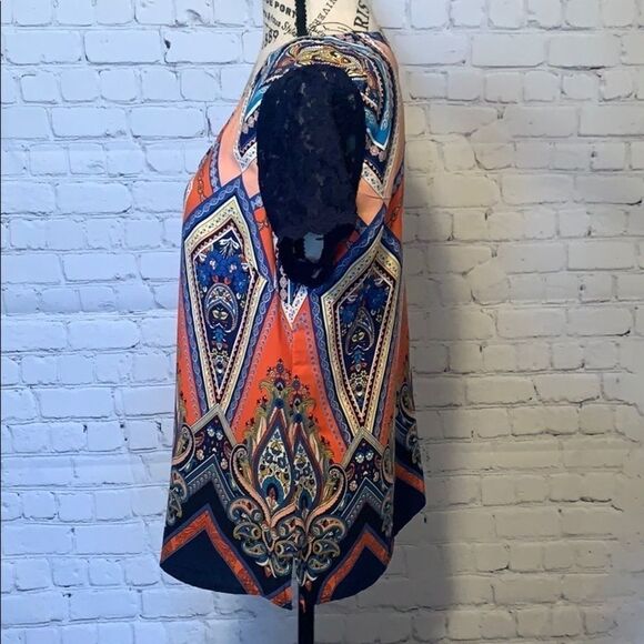 Skies are blue blouse size medium - Picture 4 of 9